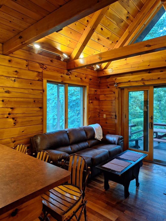 Neshannock Creekside Log Cabin Volant エクステリア 写真
